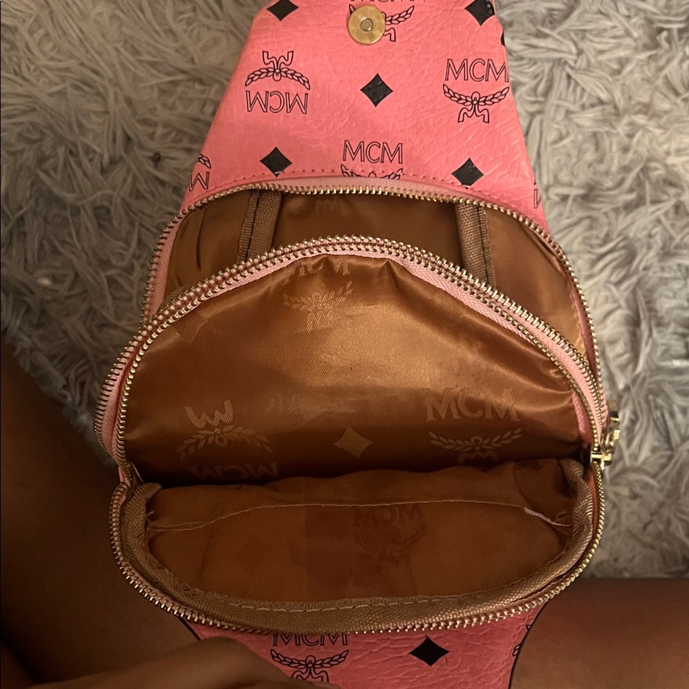 MCM Pink Logo Crossbody Sling Bag - Picture 3 of 4